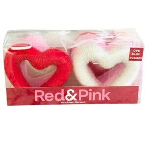 Red & Pink Yarn Heart Garland NWT